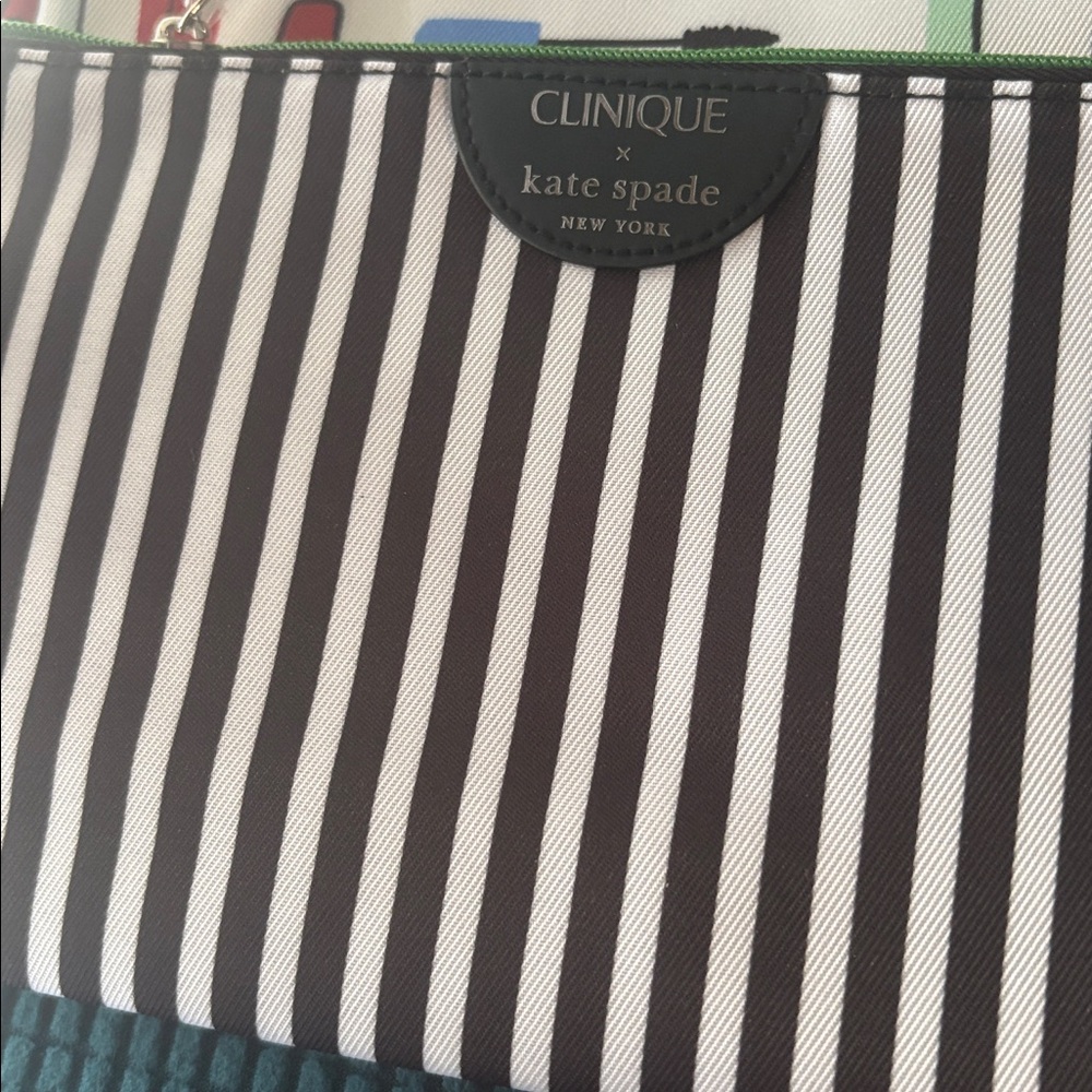 Multicolor Cosmetic Bag Set - Picture 2 of 5